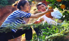 女大学生放弃高薪 回农村做“舌尖猎人”