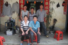 海南：“傻”媳妇朱兰香：用爱呵护家人 用情温暖人心