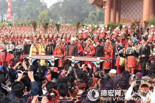 云南德宏州2017年将于农历正月十四日举办目瑙纵歌节