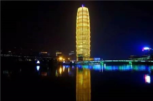 著名的地标灯光变化的秘密