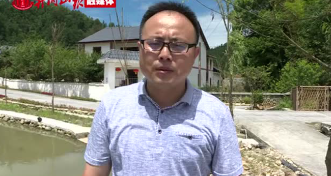 井冈山乡镇干部勇救落水儿童