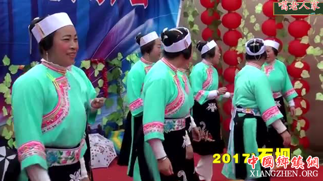 阿雄邀请村里大妈伴舞，贵州农村联欢会欢乐多