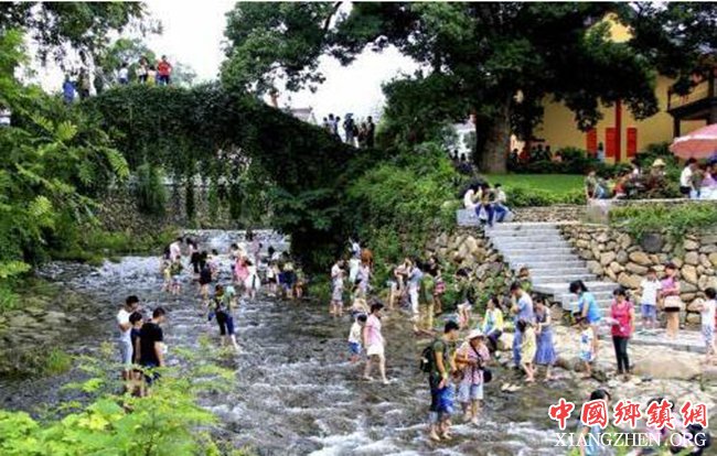 <b>浙江：桐庐美丽乡村如砥踏歌行 有颜值更有产值</b>