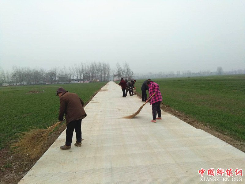 <b>安徽古城镇：道路保洁掀高潮 干干净净过大年</b>