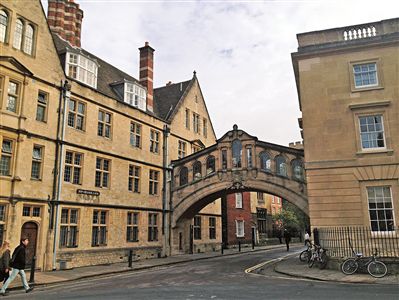 <b>牛剑预录取 谁是大赢家？牛津今年爱录理科生</b>