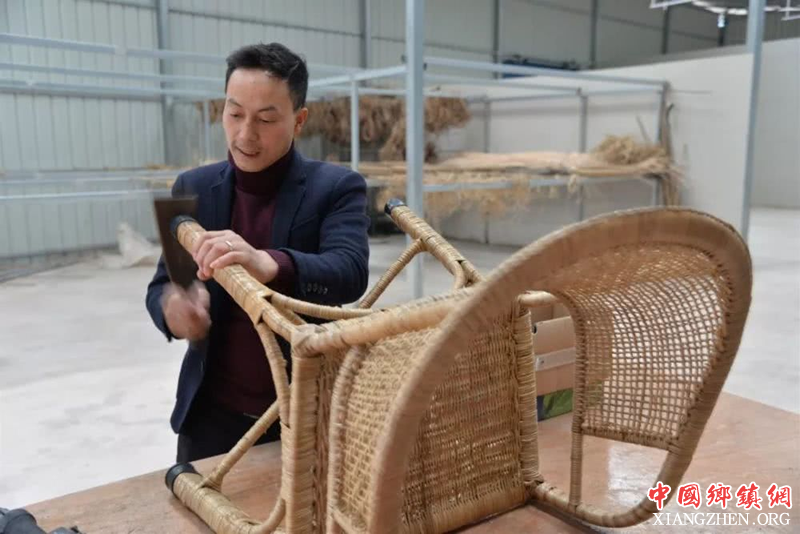 <b>四川巴中通江县：一根藤条“织”出村民致富路</b>