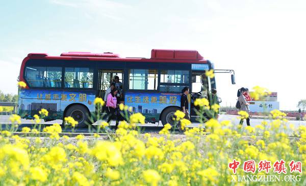 <b>河北南和：春日花开“四好农村路”</b>