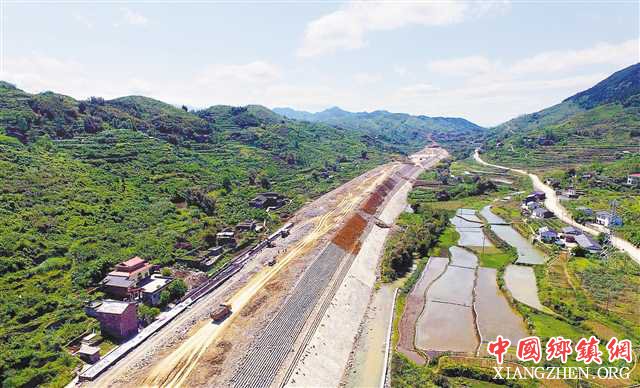 <b>实施“三年行动计划” 重庆交通建设“加速跑”</b>