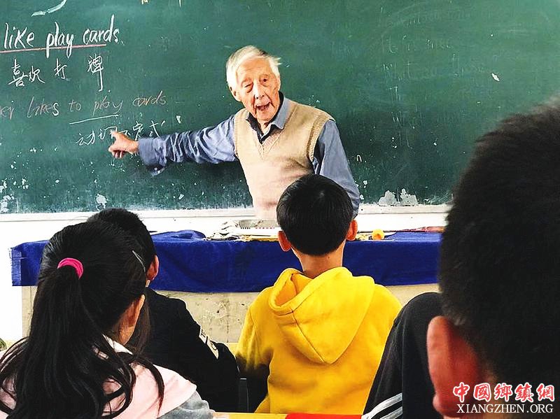 <b>叶连平： “我希望呼出的最后一口气是在讲台上”</b>