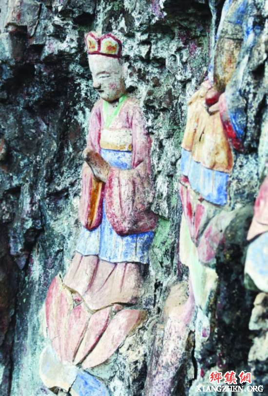 <b>正安偏僻山沟 发现摩崖造像</b>