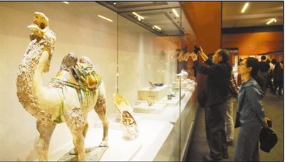 <b>拥抱文明之美</b>