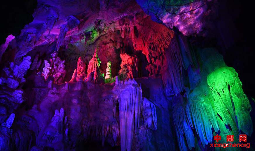 千姿百态的天津蓟州溶洞
