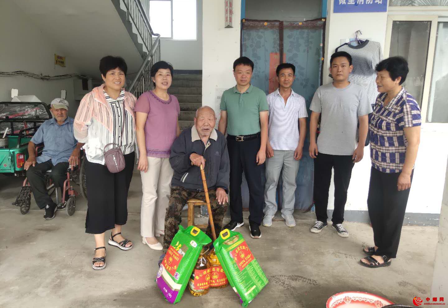 <b>安徽省固镇县刘集镇：开展“八一”慰问活动，传递紧张时期的温情</b>