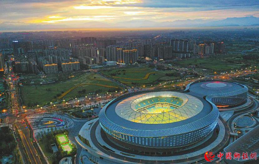 飞越大运场馆 瞰成都新地标