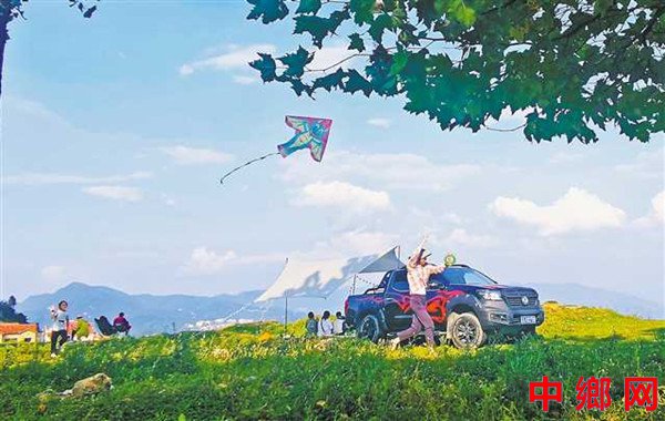 重庆武隆：生态优先带动旅游热