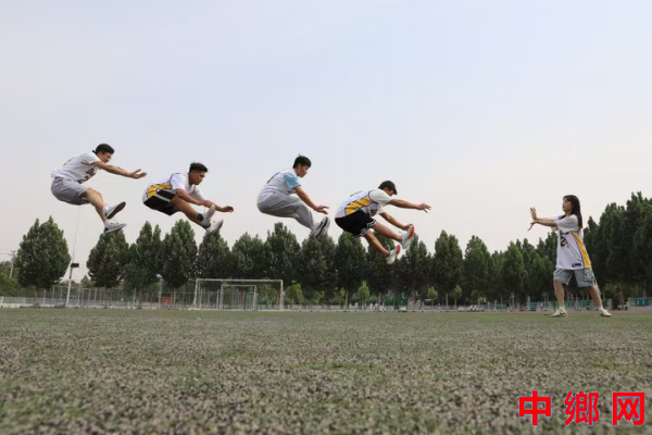 毕业照怎么拍，不妨学生说了算