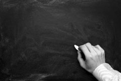 <b>江苏:一教育局长被指卖200多个民办教师转公名额</b>