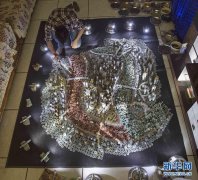 <b>重庆小伙硬币搭出山城“夜景”</b>