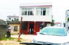 <b>男子酒后挥拳打死怀孕妻 面对父母跪地哀求不罢休</b>