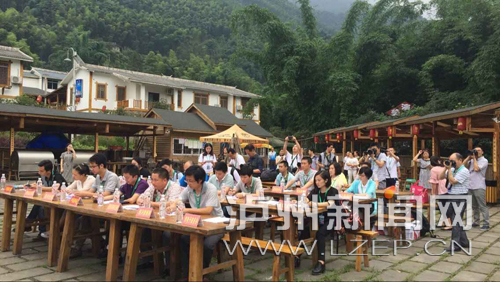 参会的各家媒体代表