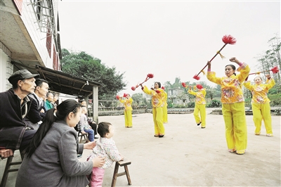 表演打连枪.jpg
