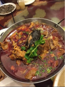 <b>重庆一酒楼结婚酒宴菜里惊现整只老鼠(图)</b>