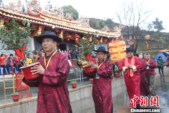 福建安溪举办茶文化旅游节千人开启凤山岩禅茶之旅