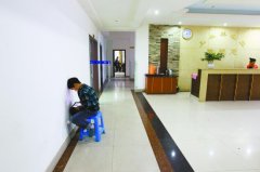 <b>透视“城市留守儿童”：11岁还在吃手 不写作业</b>