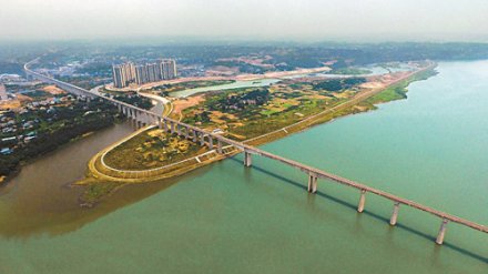 <b>四川重庆携手 共同奏响西部强音</b>