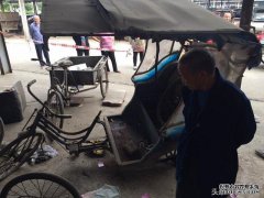 百辆三轮车被肢解 成都车主集体懵圈