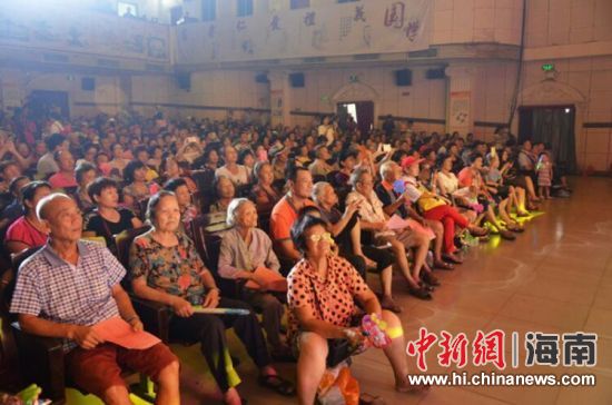 演出现场