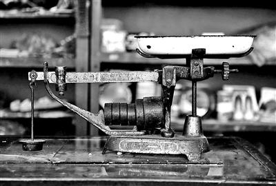 北京一供销商店仍营业 店主：哪天开不动再关掉