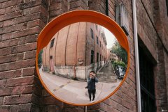 广州半日闲逛 一面现代一面沧桑