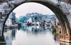 江苏震泽开启“新丝路”之旅 丝绸小镇焕发荣光