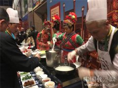 云南高原特色农品在京推介 市民赏花品茶“买不停”