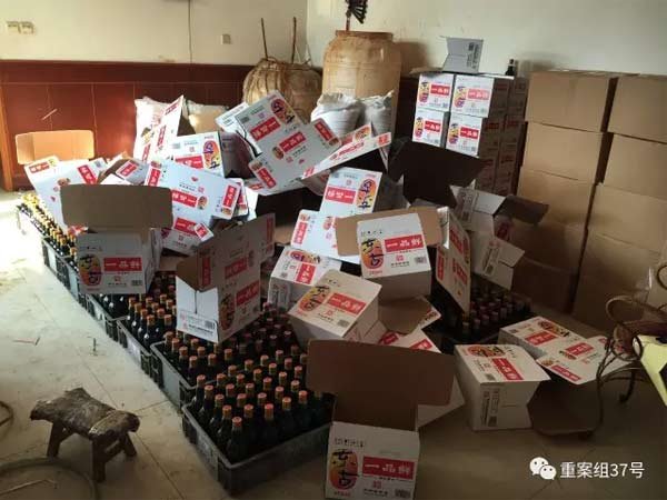 天津独流调料造假窝点聚集 大量假冒调料流向全国