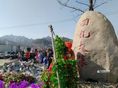 青岛：逛北宅毕家村大集 崂山特产年味浓