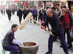 浙江金华春节习俗：打年糕