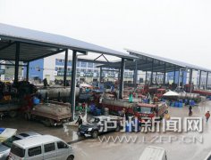 四川泸州：川滇黔渝结合部最大的海水产集散中心正在形成