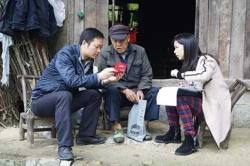 乡镇副所长一年多贪污6万多次 最小一笔仅0.27元