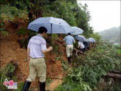 <b>湖南绥宁：全力应对强降雨 1.1万人紧急转移</b>