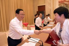 江苏：座谈农村基层党建！镇村书记要当好领头雁实干家贴心人