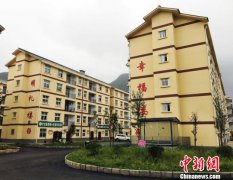 贵州石漠化极贫乡镇：“生态移民”促脱贫(组图)