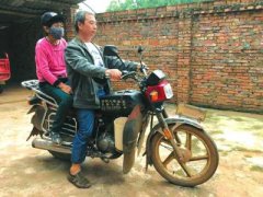 <b>四川：资阳患病夫妻开荒山种果树还债 带动村民致富</b>