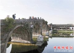 <b>古镇塘栖：运河穿越时光</b>