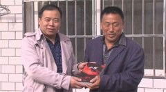 <b>农民诗人蔡诗国坚守诗歌创作 举办诗歌作品研讨会</b>