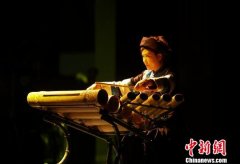 <b>贵州黔西南乐舞《布依八音》贵阳上演</b>