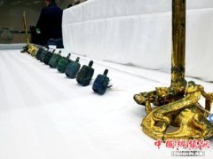 <b>陕西咸阳破获盗掘西汉古墓葬大案 追回200余件文物</b>