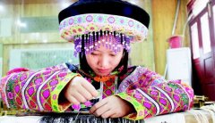 <b>贵州：赤水竹编柔如布 政策扶持带动群众致富</b>