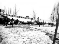 <b>安徽：合肥一乡村小学教室被暴雪压垮 师生盼重建</b>